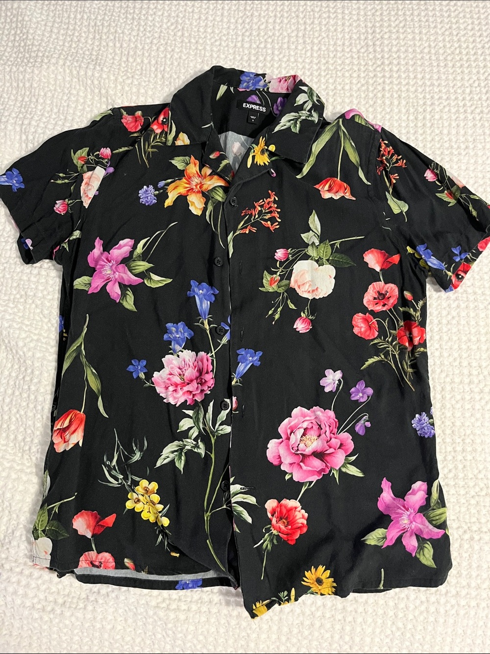 Express Black Floral Short-Sleeve Button-Down Shirt